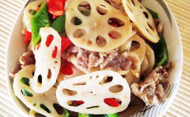 莲藕炒肉的做法 莲藕炒肉片怎么做好吃？(3)