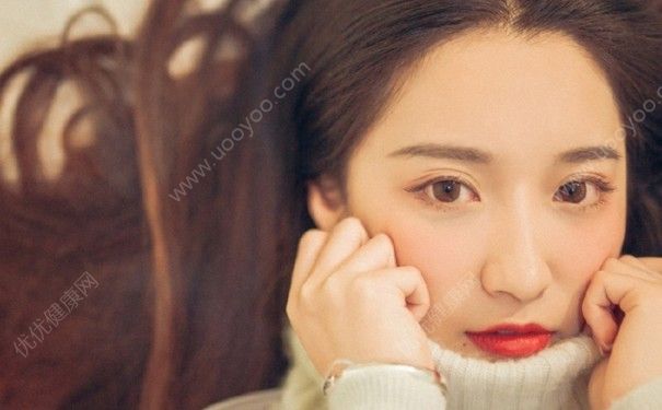 16岁女孩乳头为什么会黑？16岁女生乳晕黑色正常吗？(1)