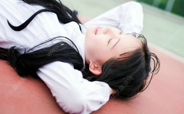 中学生月经推迟的原因是什么？中学生月经推迟怎么办？(4)