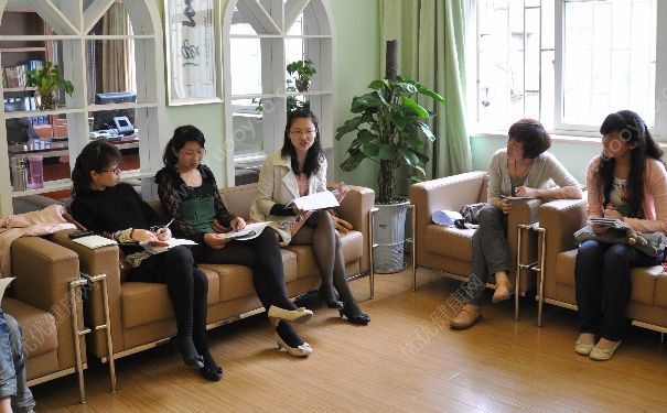 15岁能打暑假工吗？15岁能找什么工作？(1)