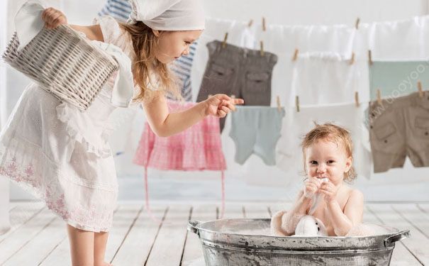 新生儿洗澡的顺序是怎样的？婴儿洗澡的顺序(2)