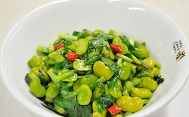 蚕豆炒韭菜的做法 蚕豆炒韭菜营养(4)