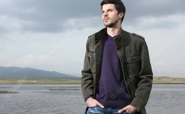 肩膀宽的男生适合穿什么？肩膀宽的男生穿什么好看？(3)