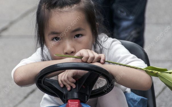 10岁女孩来月经是否早？10岁女孩来月经早不早？[多图]