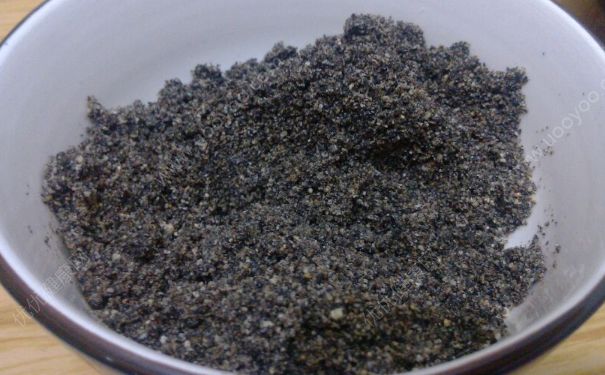 黑芝麻汤圆的做法 黑芝麻汤圆怎么做好吃？(2)