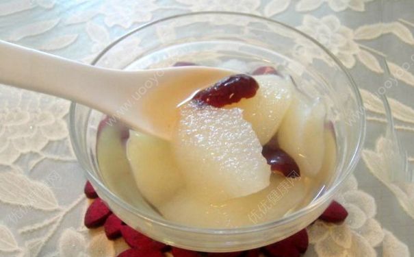 冰糖雪梨能加红枣吗？冰糖雪梨和红枣一起煮好吗？(3)