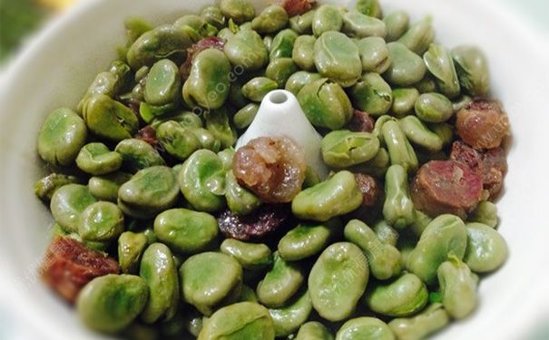 蚕豆煲怎么做好吃？蚕豆煲的做法(2)