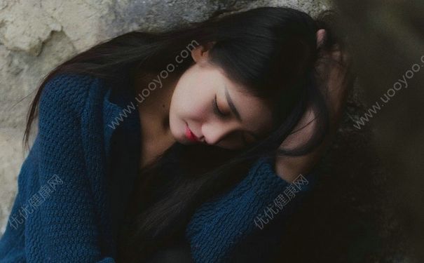 15岁女生乳房有硬块是怎么回事？15岁女生胸部有肿块怎么办？(2)