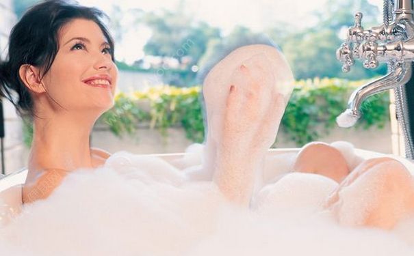 用什么洗澡对皮肤好？用什么洗澡最好？(1)