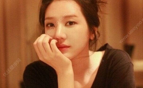 初中女生月经不规律怎么回事？初中生月经不准怎么办？[