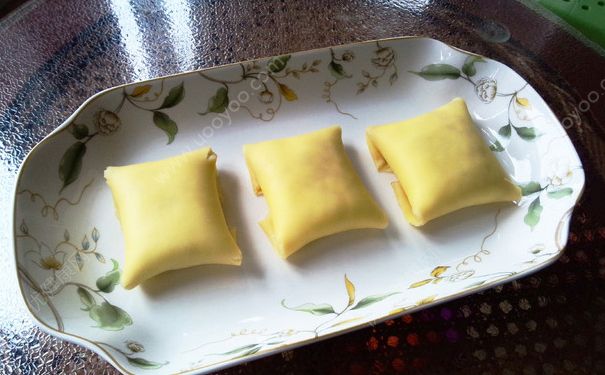 榴莲班戟怎么做？榴莲班戟的做法(4)