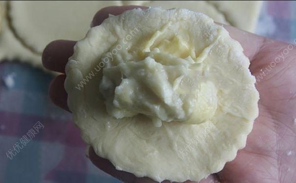 榴莲酥怎么做？榴莲酥的做法(3)