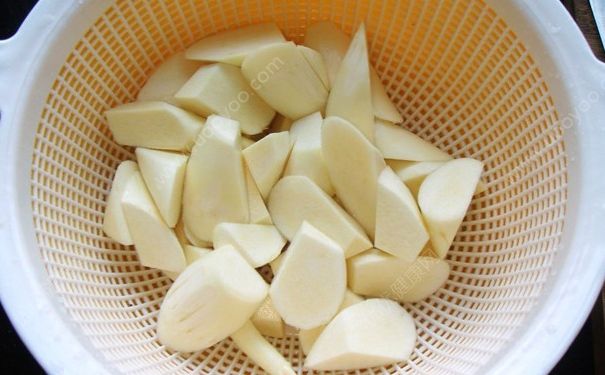 油焖茭白怎么做好吃？油焖茭白的家常做法(2)