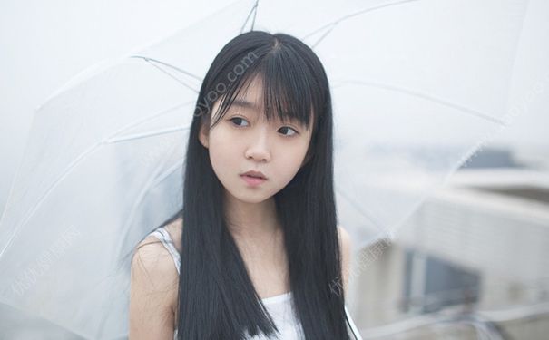 13岁女生胸部疼痛是怎么回事？13岁女生乳房疼痛怎么办？(2)