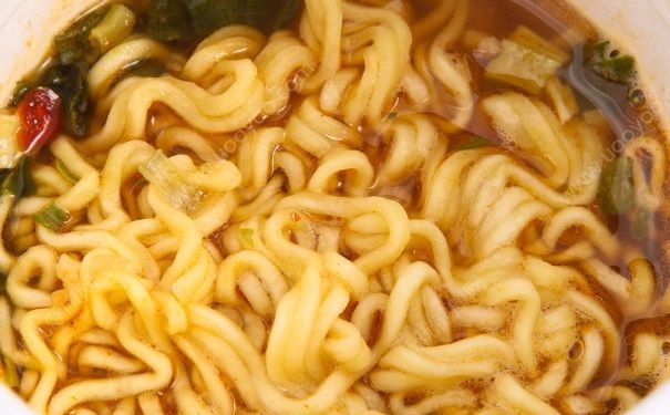 天天吃方便面好吗？天天吃方便面会怎么样？[多图]