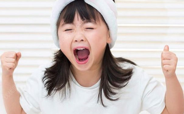 孩子脾气大怎么回事？孩子脾气暴躁易怒怎么办？(2)