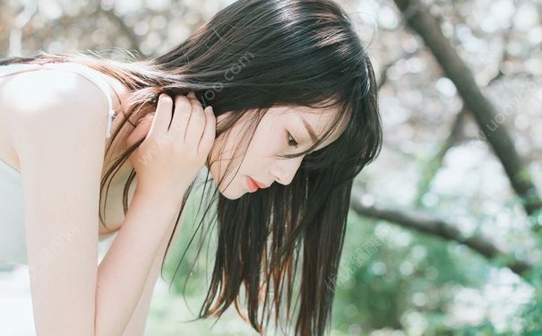 高中女生胸部胀痛是怎么回事？高中女生胸部胀痛怎么办？(1)