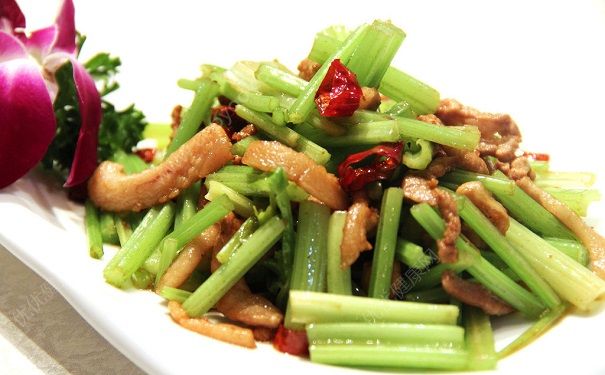 芹菜与什么食物相克？芹菜不能和什么一起吃？(2)