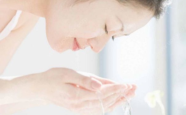 敷面膜前要用洗面奶吗？敷面膜后要洗脸吗？(3)