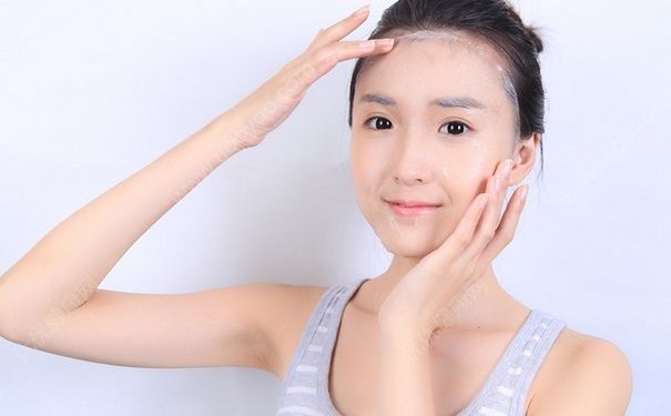 敷面膜的正确步骤是什么？面膜有哪几种类型？(4)