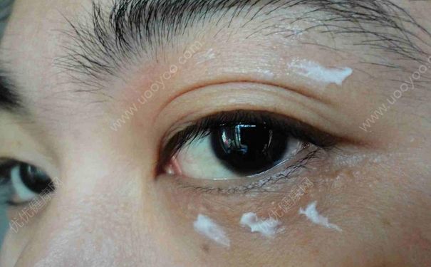 眼霜多久用一次？眼霜什么时候用？(4)