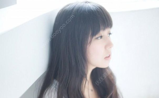 青春期女生脾气暴躁是怎么回事？青春期女生脾气暴躁怎