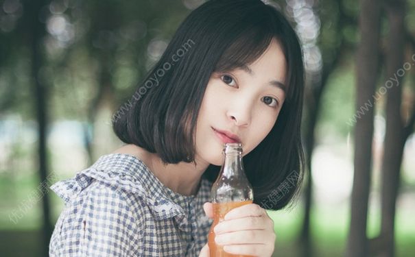 第一次来月经是黑色的正常吗？第一次月经是黑色的是怎么回事？(2)
