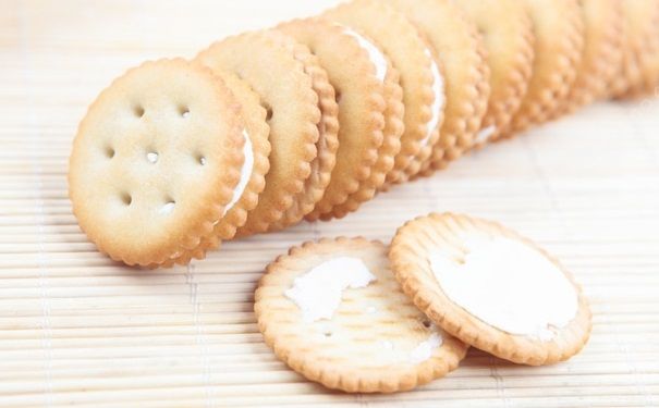 夹心饼干怎么做？奶油夹心饼干的做法(4)