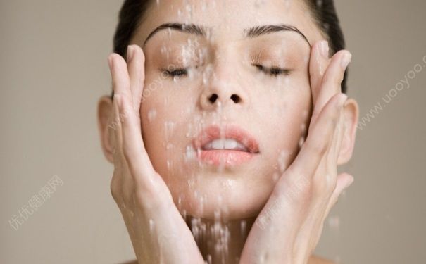 洗面奶有什么作用？能频繁更换洗面奶吗？(2)