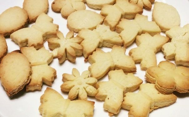饼干是用什么做的？饼干能用高筋面粉做吗？(1)