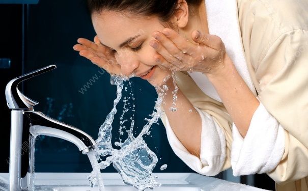 洗面奶有什么作用？能频繁更换洗面奶吗？[多图]