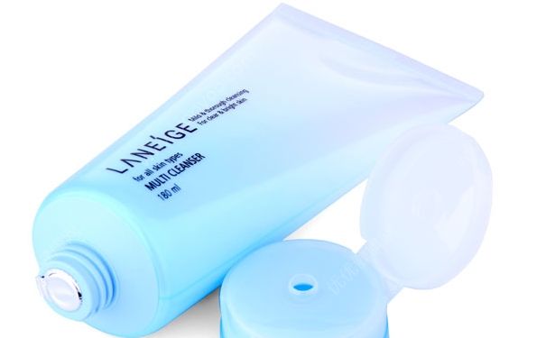 洗面奶有什么作用？能频繁更换洗面奶吗？(4)