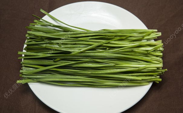 吃韭菜会长痘痘吗？长痘痘能吃韭菜吗？(2)