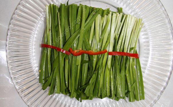 吃韭菜会长痘痘吗？长痘痘能吃韭菜吗？(3)