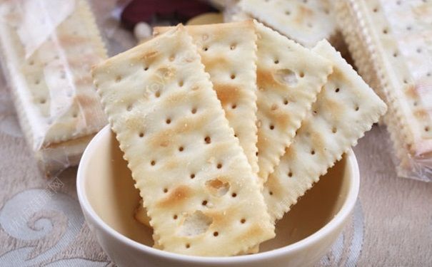 苏打饼干能缓解孕吐吗？孕妇吃苏打饼干好吗？(3)