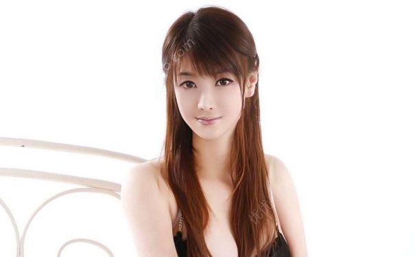 15岁女生乳房多大算正常？15岁女生的罩杯正常是多少？(4)
