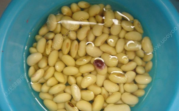 黄豆与什么食物相克？黄豆与什么搭配最好？(1)