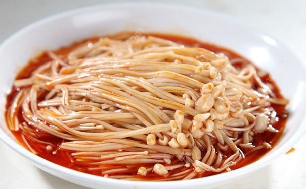吃金针菇要注意什么？金针菇的食用禁忌[多图]