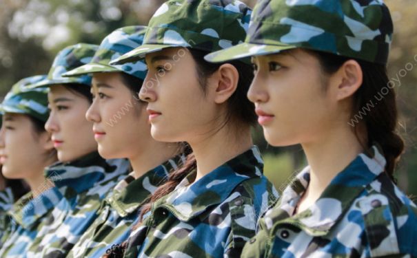 大学军训会晒黑吗？军训后怎么变白？(4)