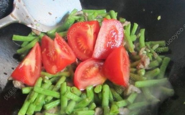 豆角和西红柿怎么炒？豆角炒西红柿的做法(3)