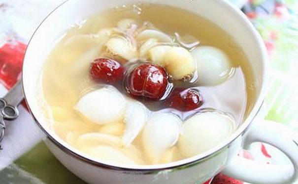 莲子百合糖水怎么做？莲子百合糖水的做法[多图]