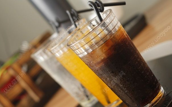 喝碳酸饮料会长痘痘吗？喝碳酸饮料有什么危害？[多图]