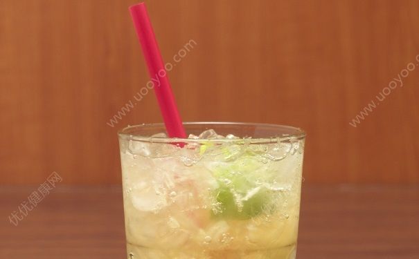 天天喝可乐有什么危害？天天喝碳酸饮料会怎样？(3)