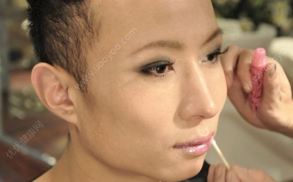 异装癖是什么意思？异装癖是怎么产生的？(4)