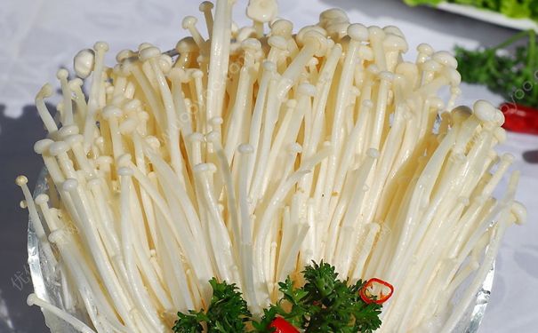 金针菇煮多久才熟？煮金针菇要多长时间？(1)