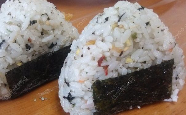 海苔包米饭叫什么？海苔包饭团怎么做？(3)