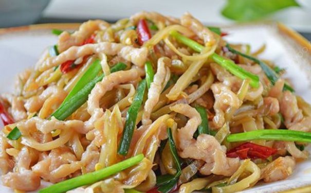 榨菜炒肉丝怎么做好吃？榨菜肉丝的做法(2)