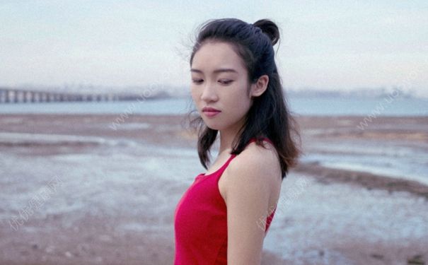 12岁女生胸部发育正常吗？12岁女孩胸部发育还长个子吗？(2)