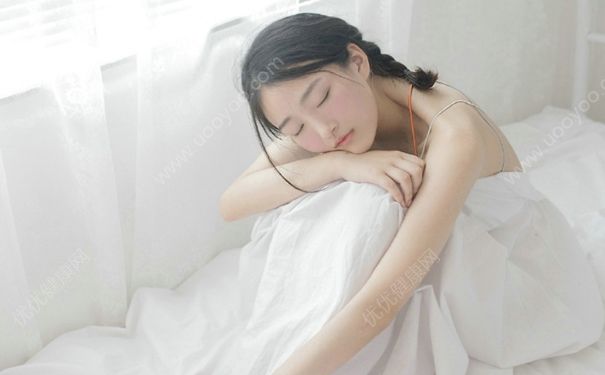 12岁女孩能不能生小孩？12岁女生生育有危险吗？(1)