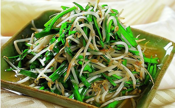 豆芽炒韭菜怎么做好吃？豆芽炒韭菜的做法[多图]